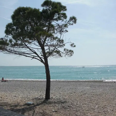 Les Voiles Bleues Villeneuve-Loubet